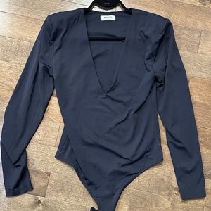 Aritzia babaton bodysuit